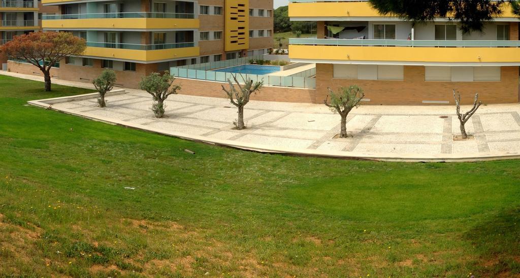 Quarteira Holidays Виламура Екстериор снимка